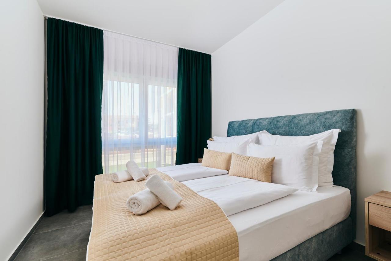 Apartments San Maris Umag Exterior photo