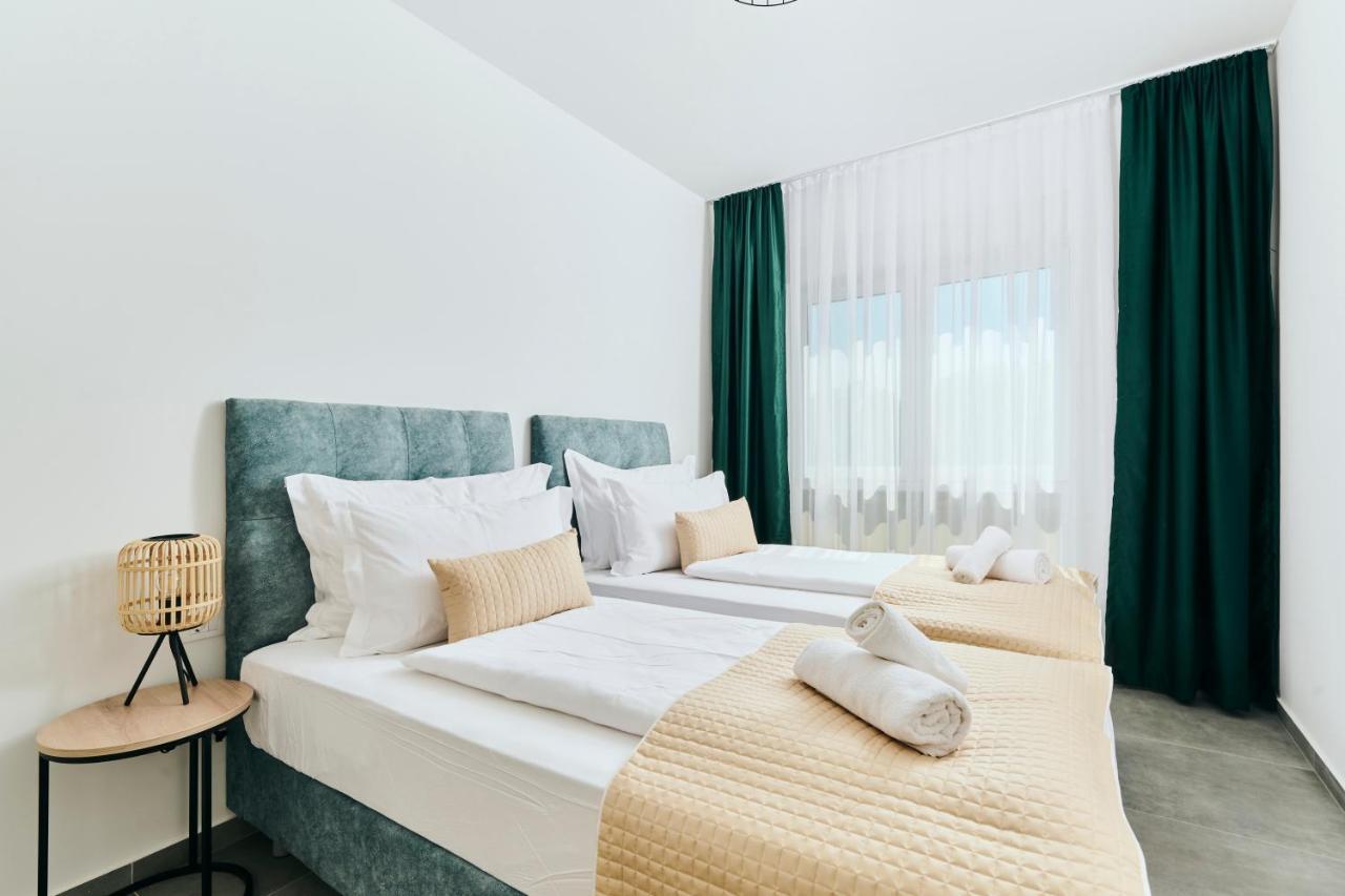 Apartments San Maris Umag Exterior photo